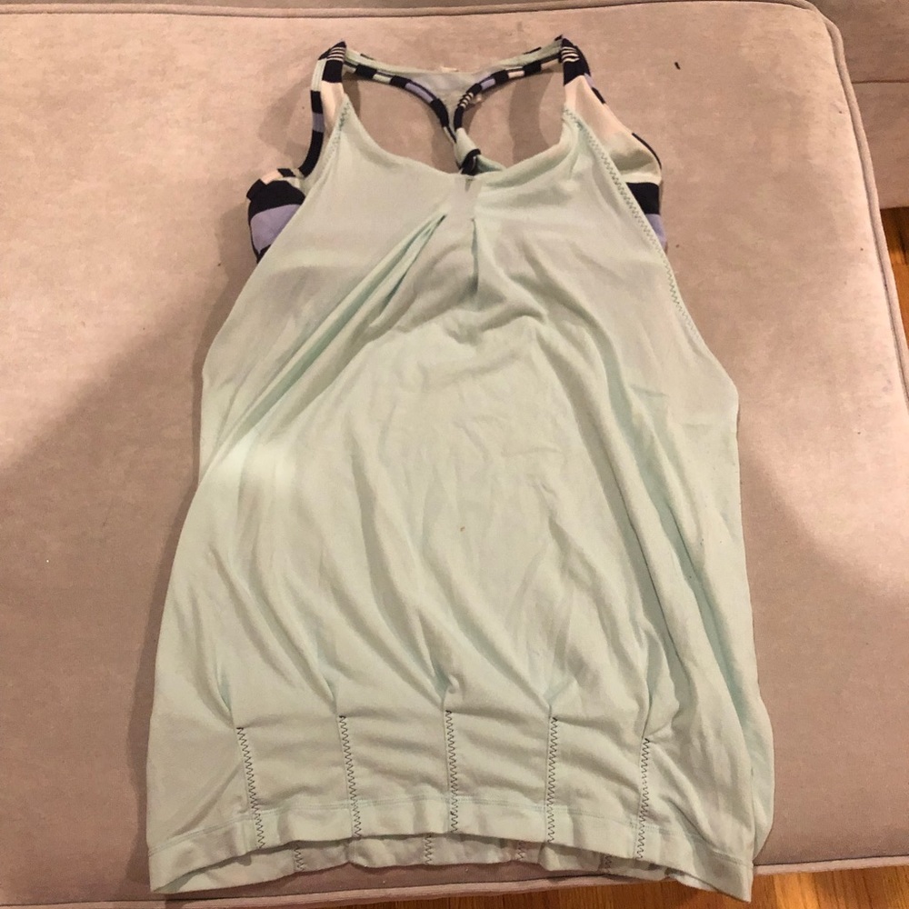 Lululemon workout top